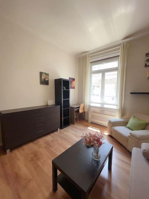 Apartment Diamond By The Church *